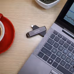 SanDisk SDDDE1-2T00-G46 USB flash drive 2 TB USB Type-A / USB Type-C 3.2 Gen 2 (3.1 Gen 2) Black - Additional view 4