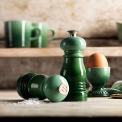 Le Creuset Petite Salt and Pepper Mill Set  5"""" x 2"""" each  Flame
