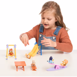 Moose Toys Bluey Deluxe Park Playset