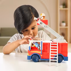 Moose Toys Bluey Fire Truck - Additional view 8