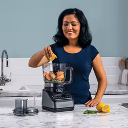 Ninja 850W, 2.1L Bowl, Silver Food Processor with Auto-iQ