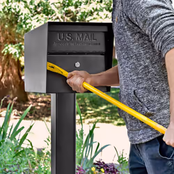 Mail Boss 7506 Mail Manager Curbside Locking Security Mailbox  Black Large