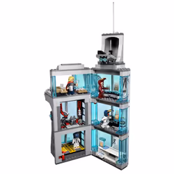 LEGO Super Heroes Attack on Avengers Tower 76038