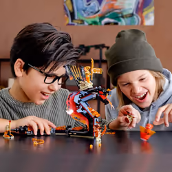 LEGO NINJAGO Fire Fang 70674 Snake Action Toy Building Set with Stud S