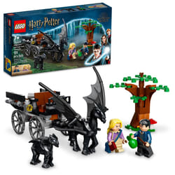 LEGO Harry Potter Hogwarts Carriage & Thestrals Set 76400  Building Toy for Kids 7 Plus Years Old with 2 Winged Horse Figures and Luna Lovegood Minifi