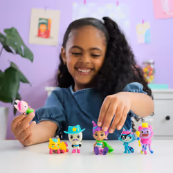 Gabby's Dollhouse Celebration Figure Gift Set - Additional view 6