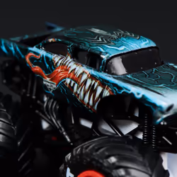 Monster Jam Marvel Iron Man Vs. War Machine - Additional view 8