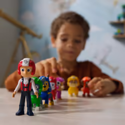 PAW Patrol : Air Rescue Toy Figures Gift Pack, with 7 Collectible Action Figures, Kids Toys for Boys & Girls Ages 3 and up - Additional view 4