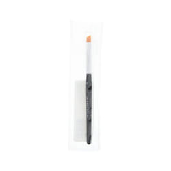 Anastasia Beverly Hills Angled Cut Small Make Up Brush - No 15