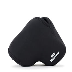 MegaGear MG626 camera case Cover Black