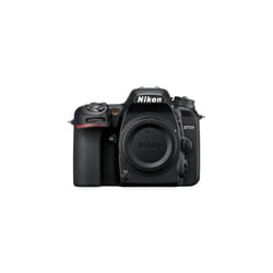 NIKON D7500 + AF-S 18-200MM F3.5-5.6G ED VR II DX