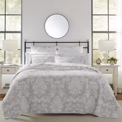 Laura Ashley Quilt Set Cotton Reversible Bedding with Matching Shams Lightweight Home Decor Ideal for All Seasons Queen Ve ...