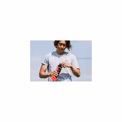 Under Armour 32oz Playmaker Squeeze Water Bottle, Sanitary Cap Cover, High Flow Push/Pull Nozzle, Non-Slip Grip, Finger Loop Carry, Fits Bike Hol