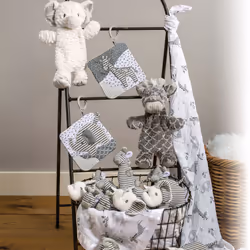Mary Meyer Afrique Giraffe Character Blanket
