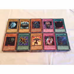 500 Assorted Yugioh Cards Including Rare, Ultra Rare and Holographic C