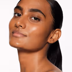 Shiseido RevitalEssence Skin Glow Foundation SPF 30  430 Cedar - Buildable  Medium Coverage - 24-HR Hydration & 12-HR Wear - Transfer  Crease & Fade R
