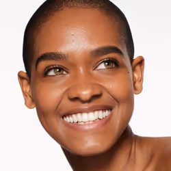 Shiseido RevitalEssence Skin Glow Foundation SPF 30  440 Amber - Buildable  Medium Coverage - 24-HR Hydration & 12-HR Wear - Transfer  Crease & Fade R