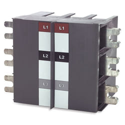 APC Adaptor for T5 Type Circuit Breaker, 3 Pole