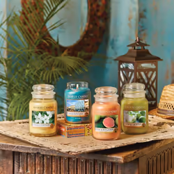 Yankee Candle Scented Candle | Pink Sands Large Jar Candle | Burn Time: Up to 150 Hours
