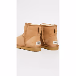 UGG Men's Classic Mini Boot  Chestnut  09