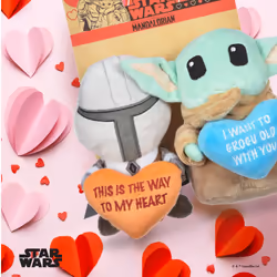 Star Wars Dog Toys Mandalorian 2pc Plush Squeakers| 6  Mandalorian & Grogu Plush Squeakers Collection Pet Toys | Star Wars Toy for Dogs Baby Yoda & Ma