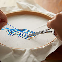 Gingher Embroidery Scissors 4"-W/Leather Sheath