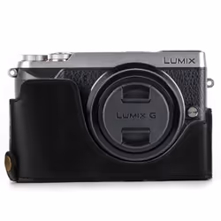 MegaGear MG972 camera case Cover Black
