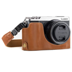 MegaGear MG974 camera case Cover Brown