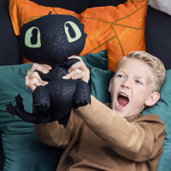 DreamWorks Dragons , Squeeze & Growl Toothless, 10-Inch Plush Dragon with Sounds, for Kids Aged 4 and Up