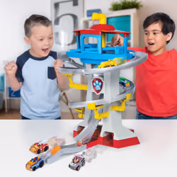 PAW Patrol , True Metal Adventure Bay Rescue Way Playset with 2 Exclusive Vehicles, 1:55 Scale