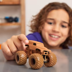 Monster Jam , Mystery Mudders, Official Die-Cast Monster Truck, Wash to Reveal, 1:64 Scale (Styles Will Vary)