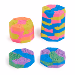 Kinetic Sand , Squish N’ Create Playset, with 13.5oz of Blue, Yellow, and Pink Play Sand, 5 Tools, Sensory Toys for Kids Ages 3 and Up - Additional view 5