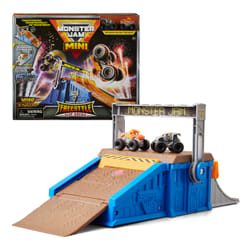 Monster Jam Mini Freestyle Flip Arena Playset and Storage with 2 Mini Trucks, Kids Toys for Boys and Girls Ages 3 and up