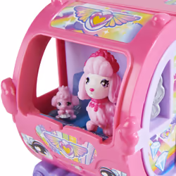 Hatchimals CollEGGtibles, Transforming Rainbow-cation Camper Toy Car with 6 Exclusive Characters, 10 Accessories, Kids Toys for Girls Ages 5 and up - Additional view 6