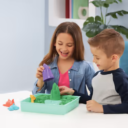 Kinetic Sand Sandbox Set, 1lb Green Play Sand, Sandbox Storage, 4 Molds and Tools, Sensory Toys for Kids Ages 3+ - Additional view 2
