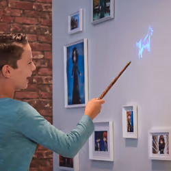 Wizarding World Harry Potter, 13-inch Patronus Light-up Projection Wand - Additional view 4