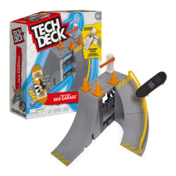 Tech Deck , Sk8 Garage X-Connect Park Creator, Customizable and Buildable Ramp Set with Exclusive Fingerboard, Kids Toy for Boys and Girls Ages 6 and up