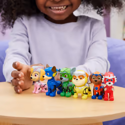PAW Patrol : The Mighty Movie, Toy Figures Gift Pack, with 6 Collectible Action Figures, Kids Toys for Boys and Girls Ages 3 and up - Additional view 4