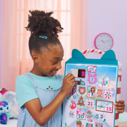 Gabby's Dollhouse , Advent Calendar 2023, 24 Surprise Toys with Figures, Stickers & Dollhouse Accessories, Kids Toys for Girls & Boys Ages 3+ - Additional view 6