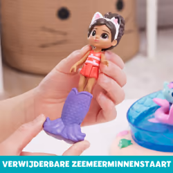 Gabby's Dollhouse , Purr-ific Pool Playset with Gabby and MerCat Figures, Color-Changing Mermaid Tails and Pool Accessories Kids Toys for Ages 3 and Up - Additional view 7