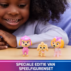 PAW Patrol : The Mighty Movie, Mighty Pups Skye, Exclusive 3-Piece Toy Figures Gift Set, Kids Toys for Boys & Girls Ages 3+