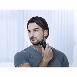 Panasonic ES-RT37 Wet and Dry Electric 3-Blade Shaver for Men, 16.4 x 6.5 x 5 cm, Black, 713 g, ES-RT37-K511, UK 2 Pin Plug
