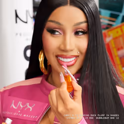 NYX PROFESSIONAL MAKEUP Duck Plump High Pigment Lip Gloss  Lip Plumper Gloss with Spicy Ginger - Lilac On Lock