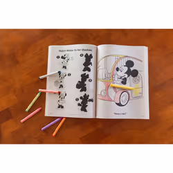 Disney Minnie Mouse Coloring and Activity Book with 4 Crayons and Stickers Bendon 46766