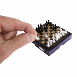 Super Impulse World’s Smallest Chess Chess set