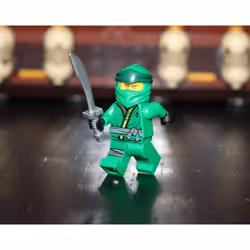 LEGO NINJAGO Legacy Minifigure - Lloyd in Sons of Garmadon Robe (with