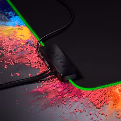 Razer Goliathus Chroma Gaming Mousepad: Customizable Chroma RGB Lighting - Soft  Cloth Material - Balanced Control & Speed - Non-Slip Rubber Base - Cl