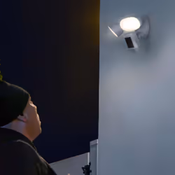 Ring Floodlight Cam Wired Pro IP security camera Outdoor 1920 x 1080 pixels Ceiling/wall