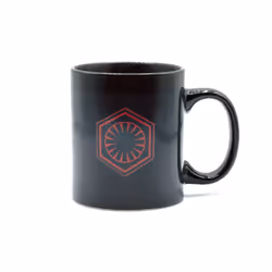 STAR WARS Episode 9: Rise of Skywlker Kylo Ren Heat Reveal Coffee Mug - 11 oz