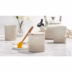 Le Creuset Stoneware Honey Pot  14 oz.  Meringue